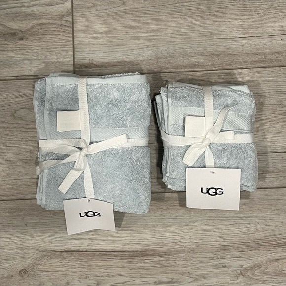 6 Pc UGG Pasha Reef Light Baby Blue Bath Towel Set - 2 Hand Towels, 4 Washcloths - Picture 3 of 5
